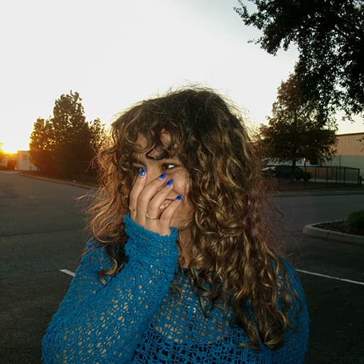 iloveitiloveitiloveit (Bella Kay)